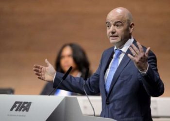 Suíço Gianni Infantino é eleito presidente da Fifa até 2019
