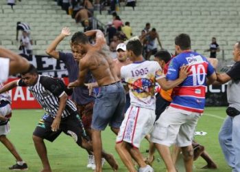 Justiça determina extinção de torcidas organizadas de Ceará e Fortaleza