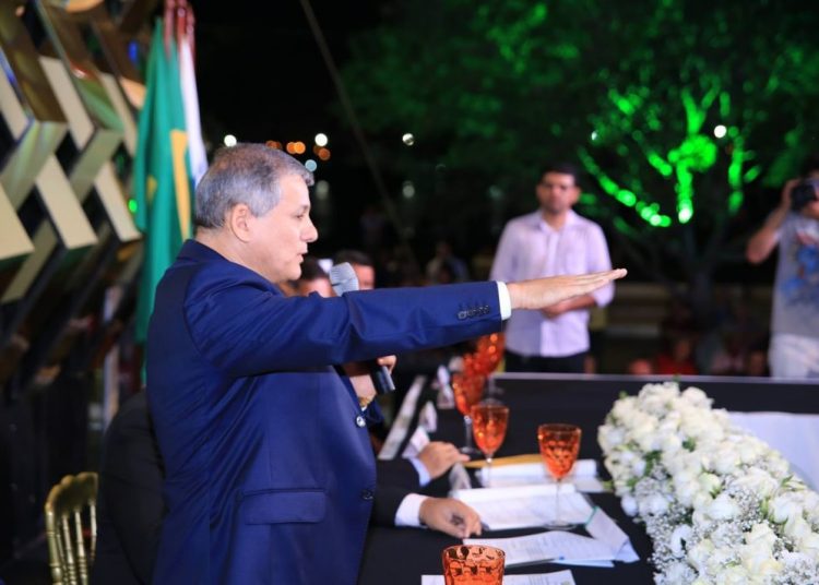 Firmo Camurça toma posse e Câmara elege Mesa Diretora