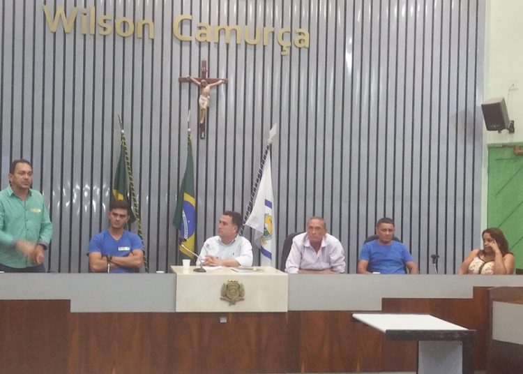 Câmara Municipal recebe visita de taxistas e mototaxistas