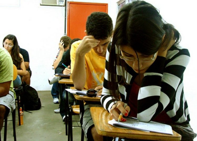 Fies abre 75 mil vagas para o segundo semestre