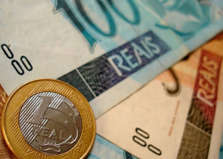 Governo divulga calendário de pagamentos do PIS/Pasep 2017 e 2018