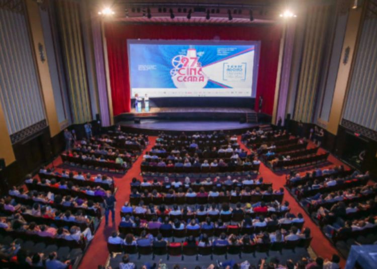 27º Cine Ceará começou com casa lotada
