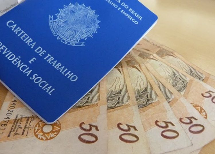 Trabalhadores nascidos em setembro podem receber o abono do PIS-Pasep