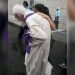 Padre maracanauense de 95 anos percorre 6 km atendendo confissões em Caminhada Penitencial