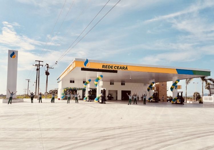 Rede de Postos Ceará  Inaugura Primeiro Posto com Bandeira Própria