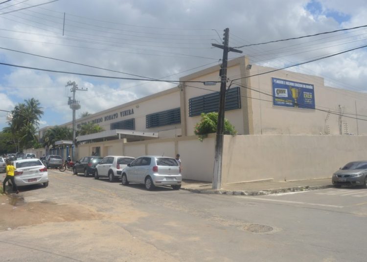 UNINASSAU Maracanaú abre seleção para professores
