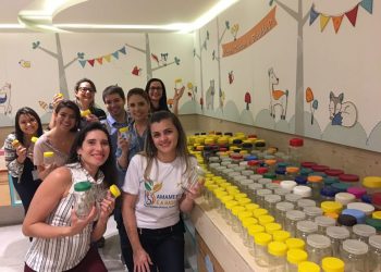 North Shopping Fortaleza realiza entrega de frascos para coleta de leite materno na MEAC