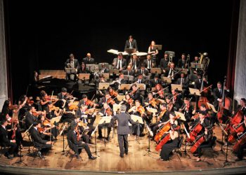 Orquestra Sinfônica da UECE realiza concerto no Theatro José de Alencar