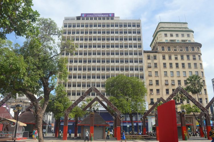 UNINASSAU Praça do Ferreira recebe estudantes da rede pública de ensino