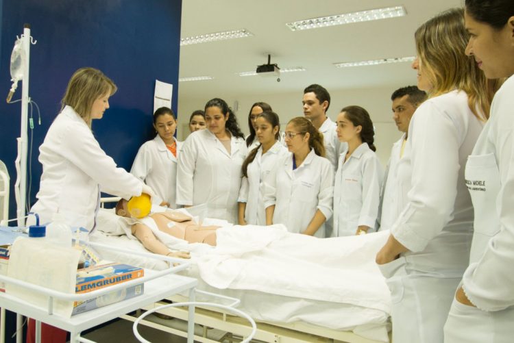 Faculdade em Fortaleza oferece serviços gratuitos de Cardiologia