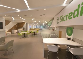 Sicredi é destaque no Guia Valor/FGV 2018