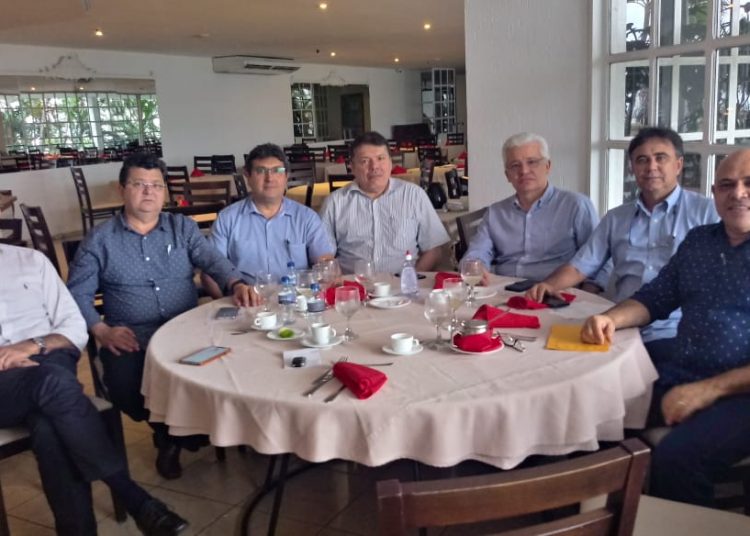 Acomac Ceará realiza reunião estratégica no Marina Park Hotel