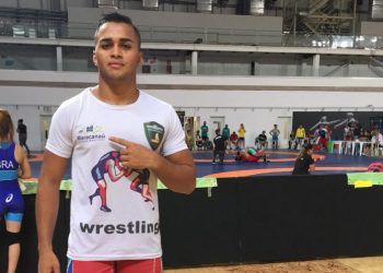 Atleta Maracanauense vence campeonato de Wrestling e conquista vaga na seleção brasileira