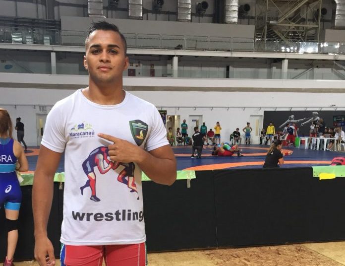 Atleta Maracanauense vence campeonato de Wrestling e conquista vaga na seleção brasileira