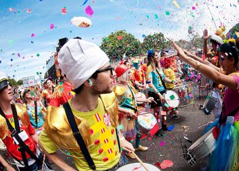 Carnaval 2019: TIM dá dicas de proteção e oferece seguros para celular