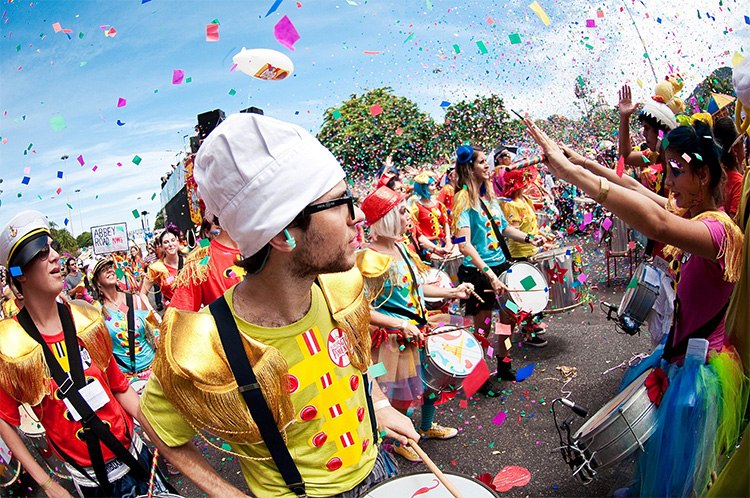 Carnaval 2019: TIM dá dicas de proteção e oferece seguros para celular