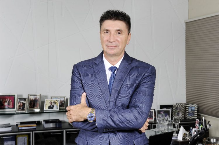 Janguiê Diniz – Mestre e Doutor em Direito – Fundador e Presidente do Conselho de Administração do grupo Ser Educacional – janguie@sereducacional.com