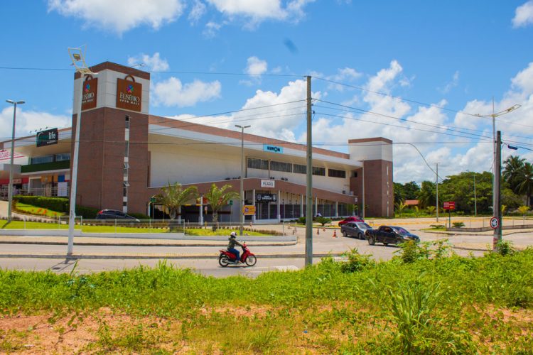 Shopping Eusébio sorteará três vales-compra no Dia das Mães