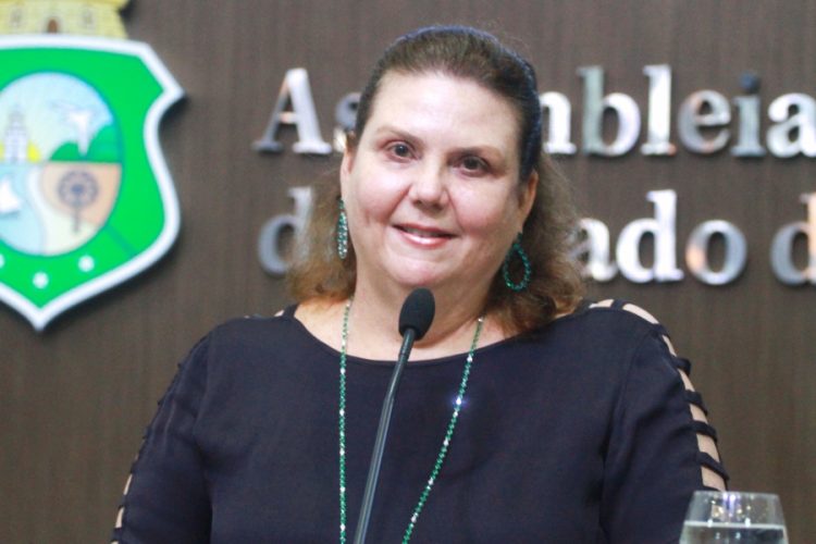 Projeto de Lei da Deputada Fernanda Pessoa obriga repasse de informações dos diagnosticados com doenças raras