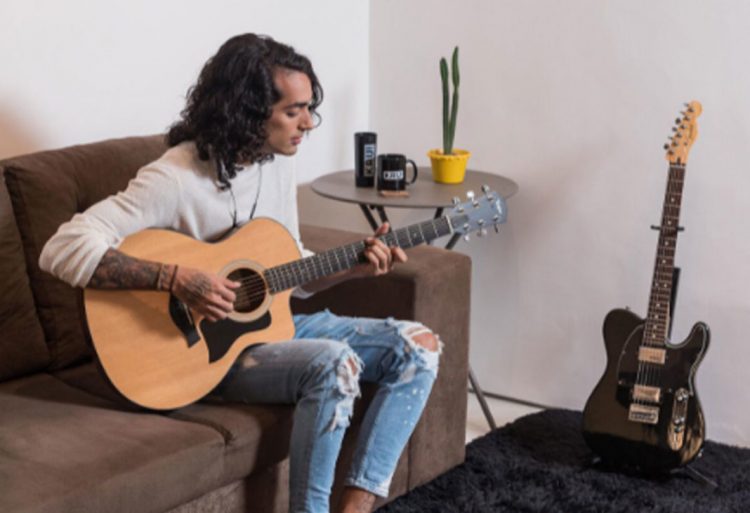 Show de Juan Cândido na Casa da Vila marca o lançamento do projeto SOLO