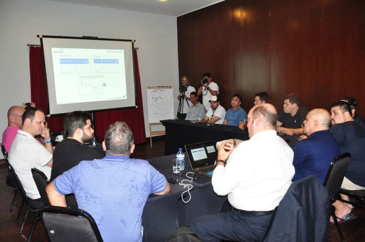 Palestra reúne representantes de materiais de construção da indústria, atacado e comércio