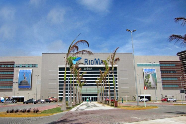 Casa Despertar realiza ação educativa em shopping de Fortaleza