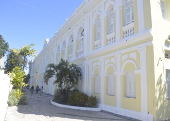 UNINASSAU promove festa junina com idosos do Jangurussu