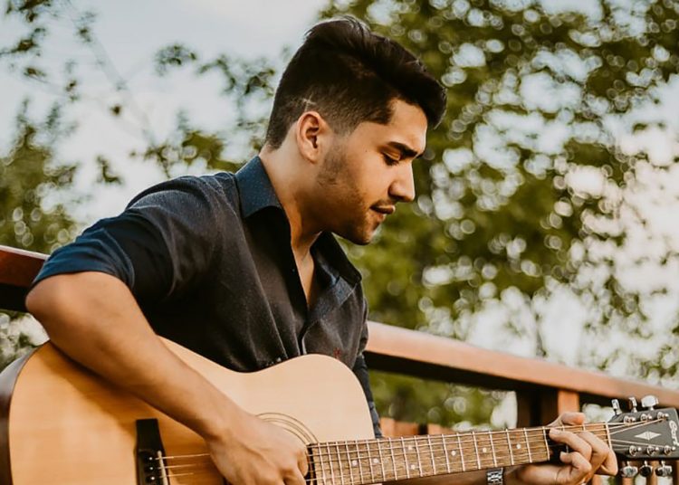 Shopping Eusébio encerra programação de férias com apresentação circense e música ao vivo