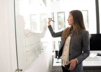 Empreendedorismo feminino em debate na Parangaba