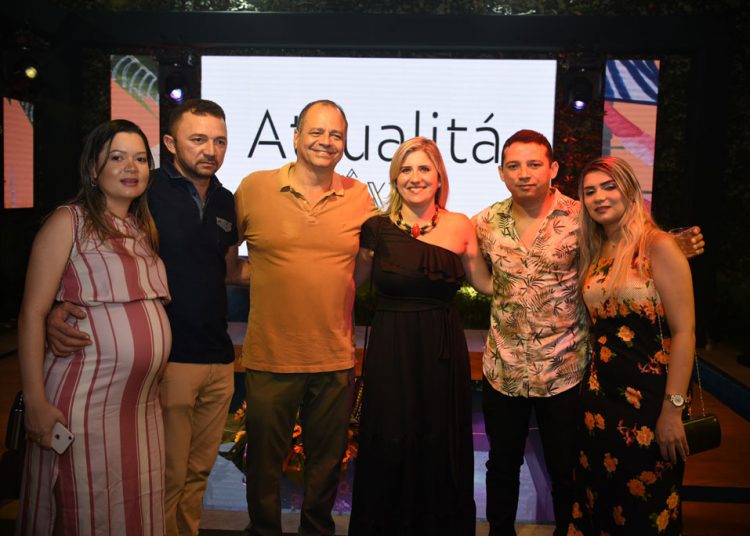 Com desfiles de Kalil Nepomuceno e Lindembergue Fernandes, Attualitá Têxtil inaugura showroom em noite de festa