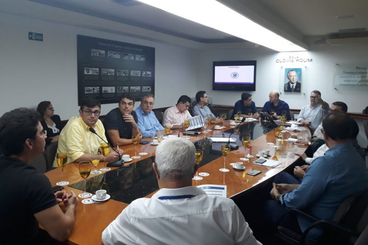 Faculdade CDL deve ofertar curso para o ramo ótico com foco em vendas