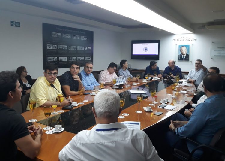 Faculdade CDL deve ofertar curso para o ramo ótico com foco em vendas