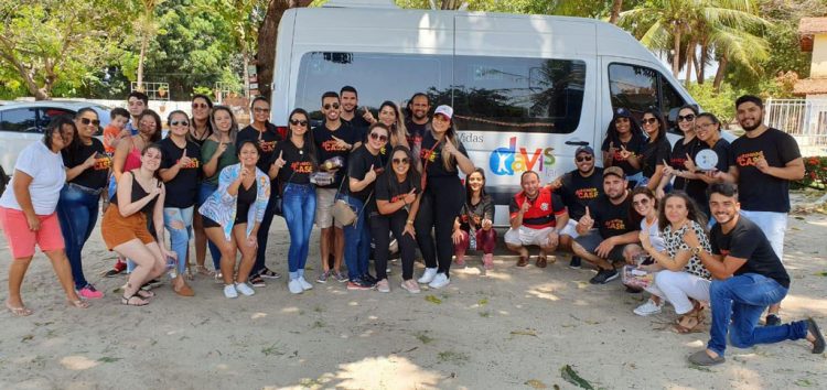 MVC entrega materiais escolares para mais de 70 crianças de instituição que acolhe menores em situação de vulnerabilidade