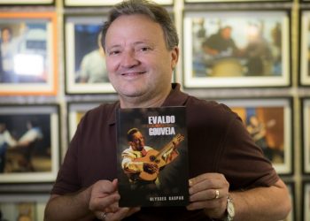 Livro que conta trajetória de Evaldo Gouveia será lançado dia 28 de Agosto