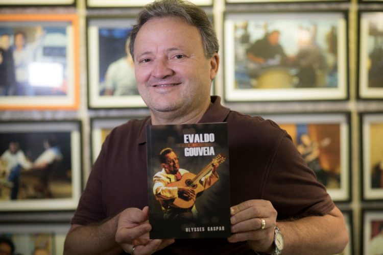Livro que conta trajetória de Evaldo Gouveia será lançado dia 28 de Agosto