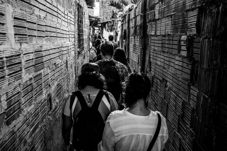 Pinturas em Velas, fachadas e muros, seminários, oficinas, intervenções, exposição, shows e Tertúlia fazem parte da programação do Além da Rua 2019