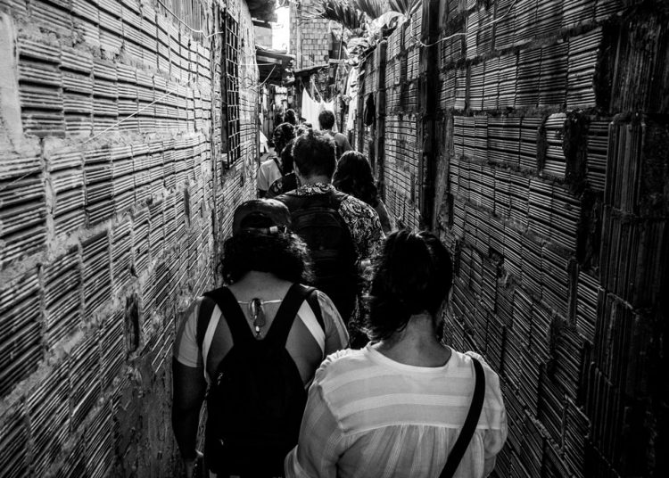 Pinturas em Velas, fachadas e muros, seminários, oficinas, intervenções, exposição, shows e Tertúlia fazem parte da programação do Além da Rua 2019