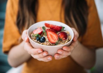 Estudos indicam que a alimentação do cearense é baixa em vitaminas, minerais e fibras