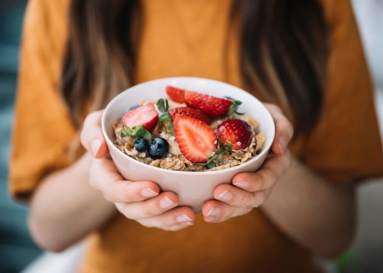 Estudos indicam que a alimentação do cearense é baixa em vitaminas, minerais e fibras