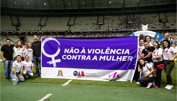 Grupo Mulheres do Brasil promove ato público na luta pelo combate à violência contra a mulher