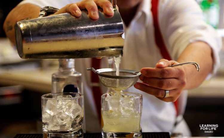 Instituto Diageo inscreve para programa gratuito de formação de bartenders