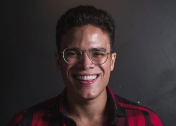 Marcos Lessa faz show com lançamento de clipe nesta sexta-feira (06) véspera de feriado
