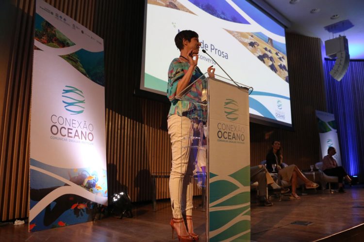 Oceanos são o verdadeiro pulmão do mundo, diz pesquisador