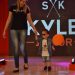 Skyler participa de desfile infantil no North Shopping