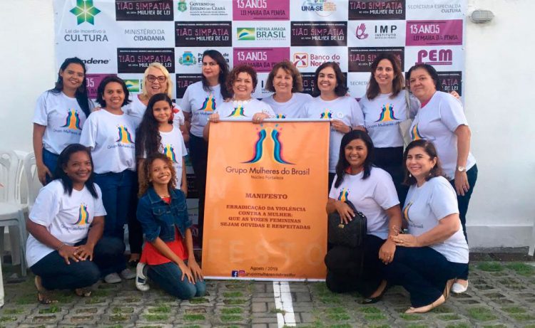 Grupo Mulheres do Brasil promove bate-papo sobre câncer de mama e saúde da mulher