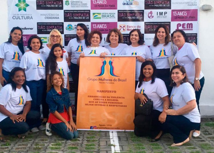 Grupo Mulheres do Brasil promove bate-papo sobre câncer de mama e saúde da mulher