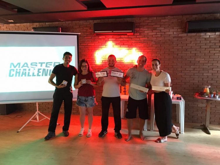 No mês dos professores, AYO Fitness Club realiza competição entre duplas de profissionais e premia com Apple Watch