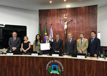 Igor Queiroz Barroso recebe Medalha Boticário Ferreira