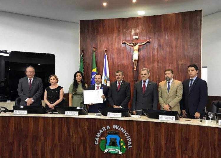 Igor Queiroz Barroso recebe Medalha Boticário Ferreira